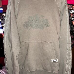 Adidas Men's Army Green Hoodie with thumb holes